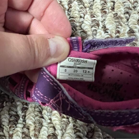 LOT of 2 Baby Girl Size 5 Sandals Secure Strap Water Friendly Play Shoes - Picture 7 of 7